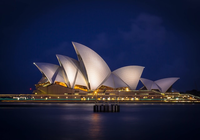 Make Your Special Day Memorable at the Sydney Opera House - Experience the Magic of Weddings at the Iconic Sydney Opera House! WalRay Invitation